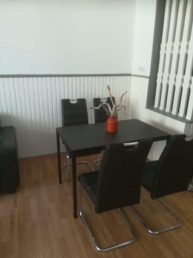 Zentral Gelegene Wohnung In Velbert-Mitte ภายนอก รูปภาพ